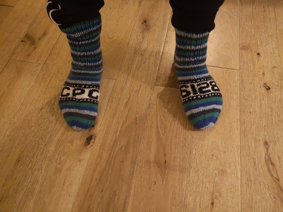 chaussettes tricotées Amstrad CPC 6128 faites avec amour